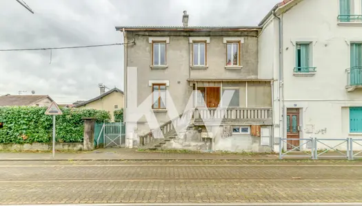 Maison 7 pièces de 187 m² à FONTAINE 