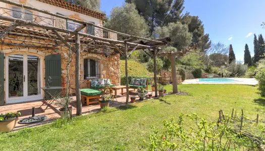 Belle Maison Mas Provençale sur les Collines Niçoise !! 
