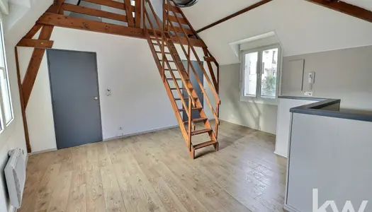 TRIEL SUR SEINE : studio (37 m²) avec coin nuit  