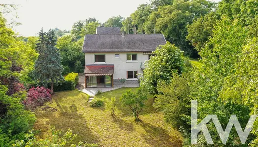 Maison 7 pièces (200 m²) en vente à BRUGHEAS avec un terrain  