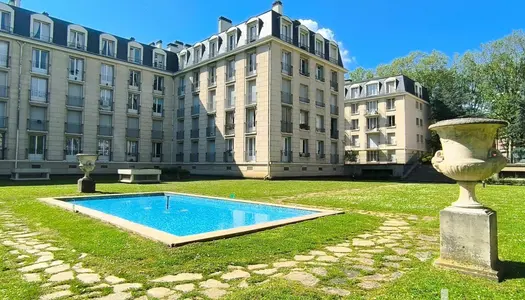 Appartement de 4 pièces (98 m²) à vendre à VERSAILLES 