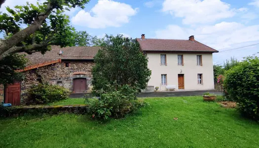 Corps de Ferme avec grand terrain à SAINT JACQUES D'AMBUR 