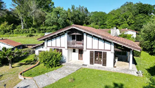 Maison 5 pièces 140 m² 