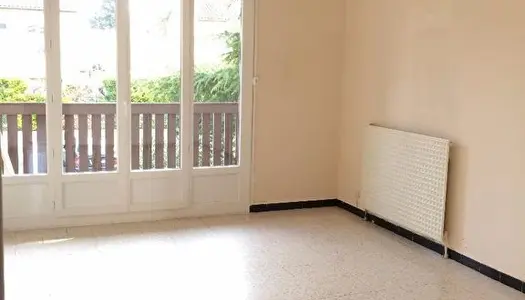 Vente Appartement 67 m² à Avignon 85 000 €