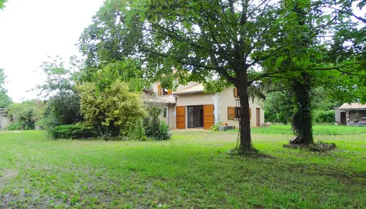 Vente Maison 196 m² à Saint Ciers sur Gironde 286 500 €