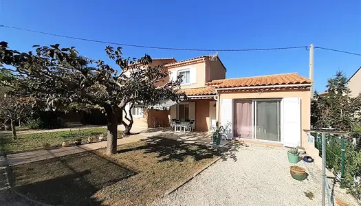 Location Maison 90 m² à Six Fours les Plages 1 380 € CC /mois