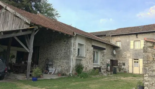 Vente Maison de village 105 m² à Saint-Mathieu 145 125 €