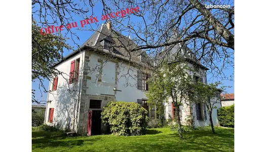 Vente Château 300 m² à Laimont 270 000 €