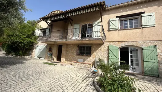 Vente Villa 137 m² à Le Tignet 555 000 €