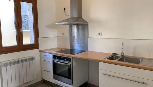 Location Appartement 55 m² à Gignac 663 € CC /mois