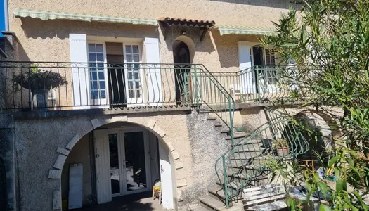 Vente Maison de village 141 m² à Morieres les Avignon 306 000 €