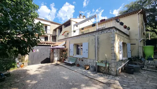 Vente Maison 164 m² à Saint-Julien-les-Rosiers 198 000 €