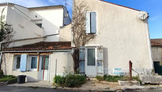 Vente Maison 66 m² à Saint Hilaire de Villefranche 52 000 €