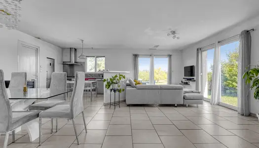 Vente Maison 120 m² à Labastide-Saint-Sernin 299 000 €