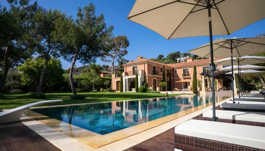 Location Villa 1150 m² à Saint-Jean-Cap-Ferrat 231 000 € CC /mois