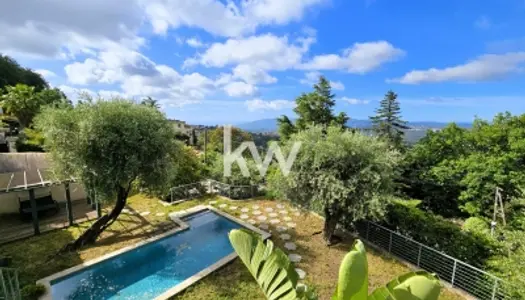 _Magnifique Villa Provençale 5p avec Vue Mer et Piscine 
