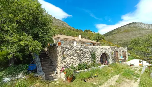 EXCLUSIVITE - ESCRAGNOLLES - Maison (ancienne bergerie) 115  