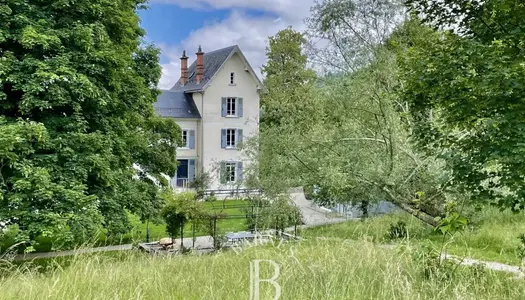 Maison de Maître - vue dégagée - au calme 