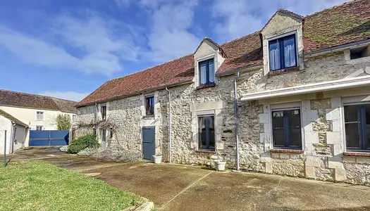 Dpt Yonne (89), à vendre secteur Escamps longère de 8 pièces avec 4 Chambres dont 1 au rdc 