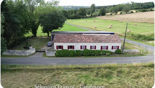 Dpt Dordogne (24), à vendre proche Excideuil Plain-Pied P6 de 160m² -Terrain de 1320 -Double 