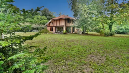 Dpt Landes (40), à vendre proche de SOUSTONS MAISON DE CHARME AVEC UN BEAU PARC 