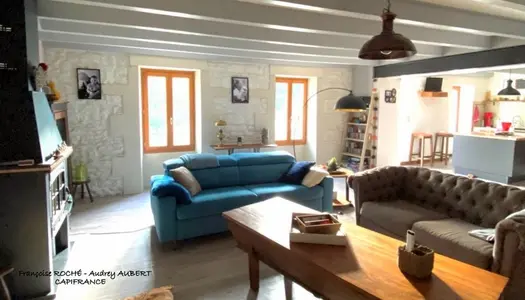 BUSSAC SUR CHARENTE - A vendre maison P8 - 4 chambres  - 221 m² -