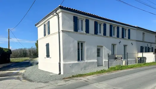 Dpt Charente Maritime (17), à vendre ETAULES maison de 115m² - jardin de 84m²