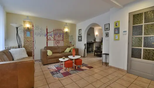 Dpt Mayenne (53), à vendre MONTSURS maison P6 de 126 m² - Terrain de 175,00 m² 