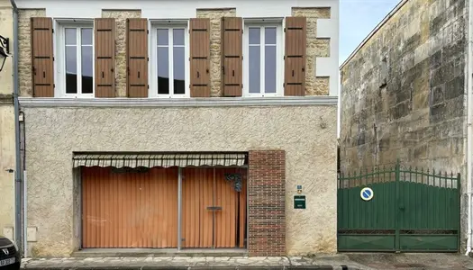 Dpt Charente Maritime (17), à vendre BRIZAMBOURG maison P7 