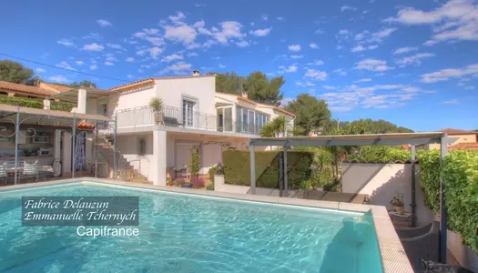 Dpt Bouches du Rhône (13), à vendre SAINT MITRE LES REMPARTS maison P8 de 230 m² - Terrain de 1 4