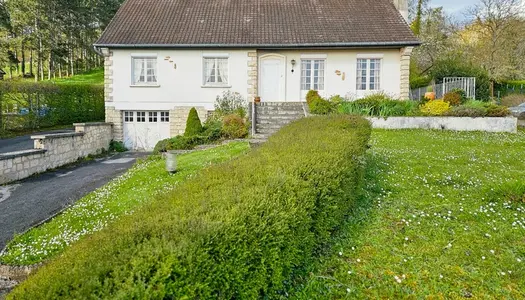 JOLIE MAISON DE VILLAGE DES ANNÉES 70, AVEC 5 CHAMBRES 