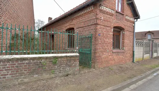 Maison à renover de 50m2 avec jardin 