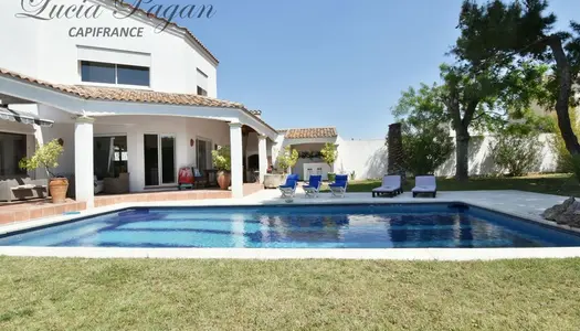 Opportunité unique en viager : Magnifique maison de 217 m² sur un terrain de 2000 m² avec piscine 