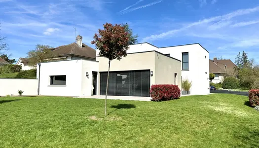 MAISON D'ARCHITECTE TOIT PLAT - 196 m2 