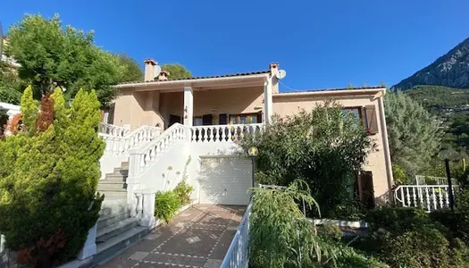  MENTON HAUTEURS BELLE VILLA NEO PROVENCALE AU CALME PISCINE 