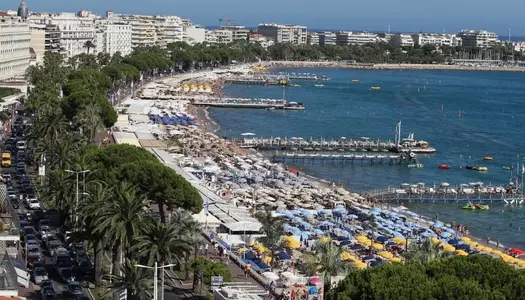 CANNES CENTRE IMMEUBEURLE DE 200M2 1120000 