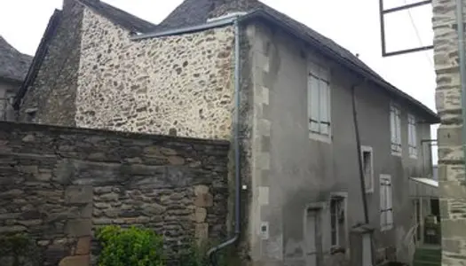 Ensemble Maison 146 m2 à rénover + grange 140 m2