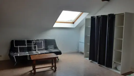 Studio 1 pièce 27 m² 