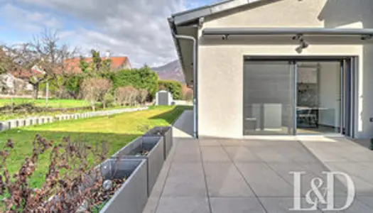 Appartement T4 contemporain avec terrasse, jardin et garage