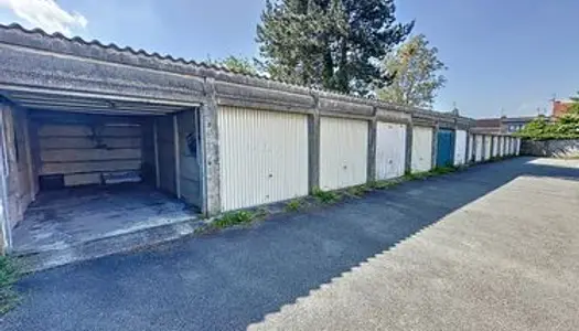 Parking - Garage Vente La Chapelle-d'Armentières   22000€