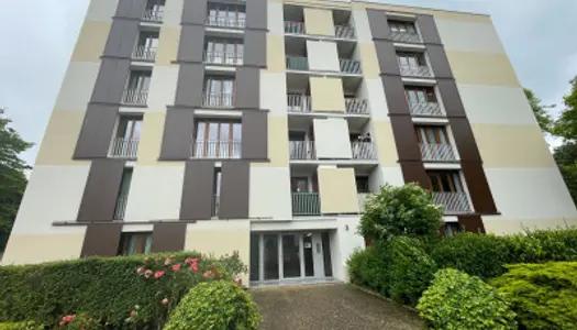 Appartement 4 pièces 77 m² 