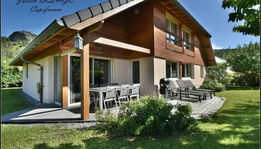 À Vendre : Splendide Maison d'Architecte de 142 m² sur 878 m² de Terrain à Savines-le-Lac (05) 