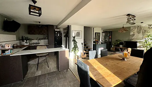 A VENDRE MAGNIFIQUE MAISON ENTIEREMENT RENOVEE A LAVELANET