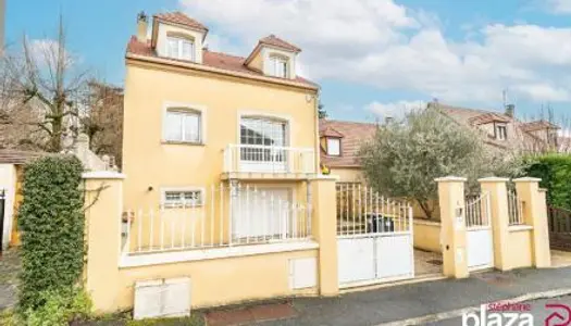 Maison 6 pièces 133 m² 