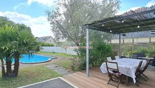 Maison lumineuse de 4 chambres avec piscine et terrain à Pellouailles-les-Vignes 