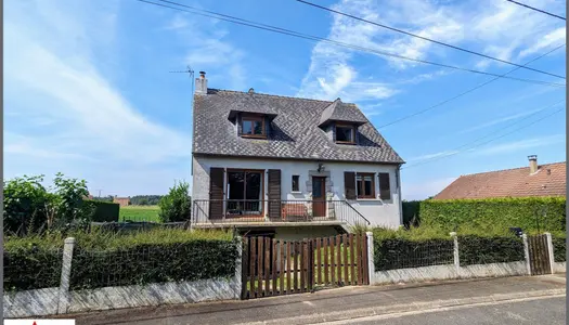 PAVILLON RÉNOVÉ avec 4 Chambres. 