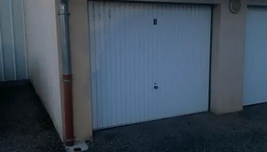 Garage dans une résidence sécurisée 