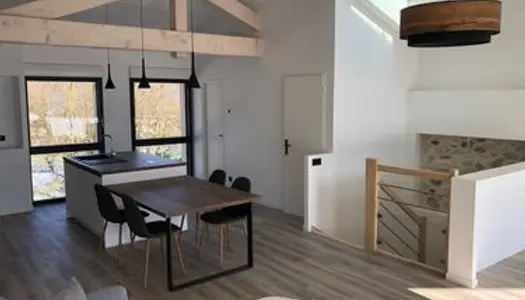 Rare Tullins - Duplex moderne de 110 m2 avec terrasse et jardin - Prestations de qualité