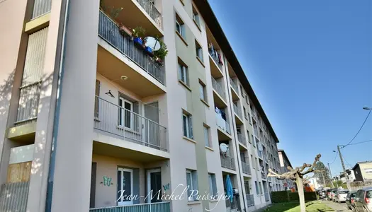 Dpt Haute Garonne (31), à vendre SAINT GAUDENS Appartement T4 avec Balcon et Cave 