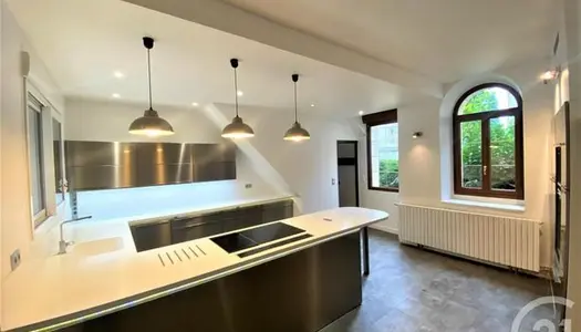 Maison 5 pièces 143 m² 